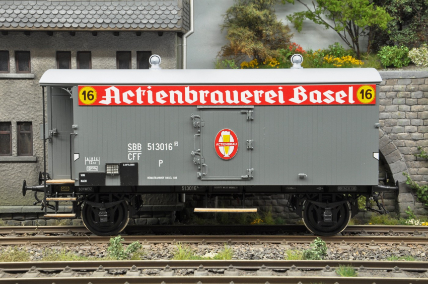 Dingler SBB Bierwagen "Aktienbrauerei Basel" mit Bremserhaus (2. Hand)